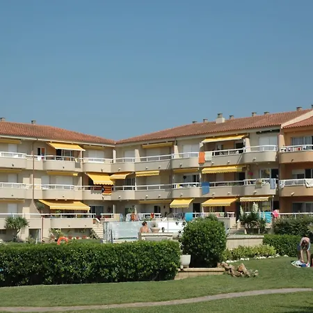 In Estartit By With Pool Access Apartment *