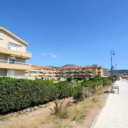 In Estartit By With Pool Access * L'Estartit