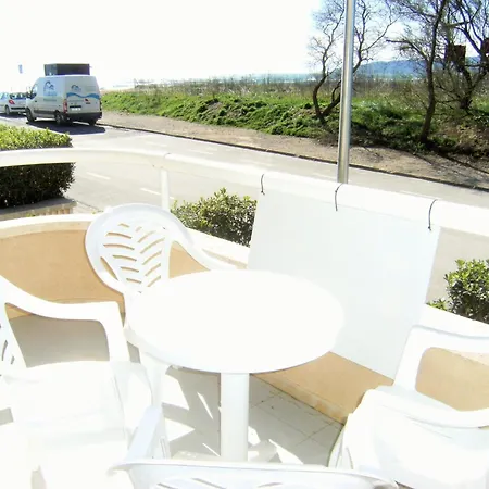In Estartit By With Pool Access L'Estartit