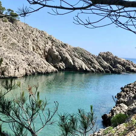 In Estartit By With Pool Access